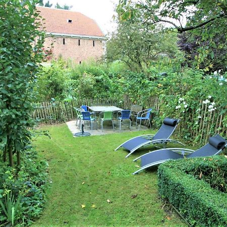 Enchanting Cottage With Terrace Garden Hamoir ภายนอก รูปภาพ