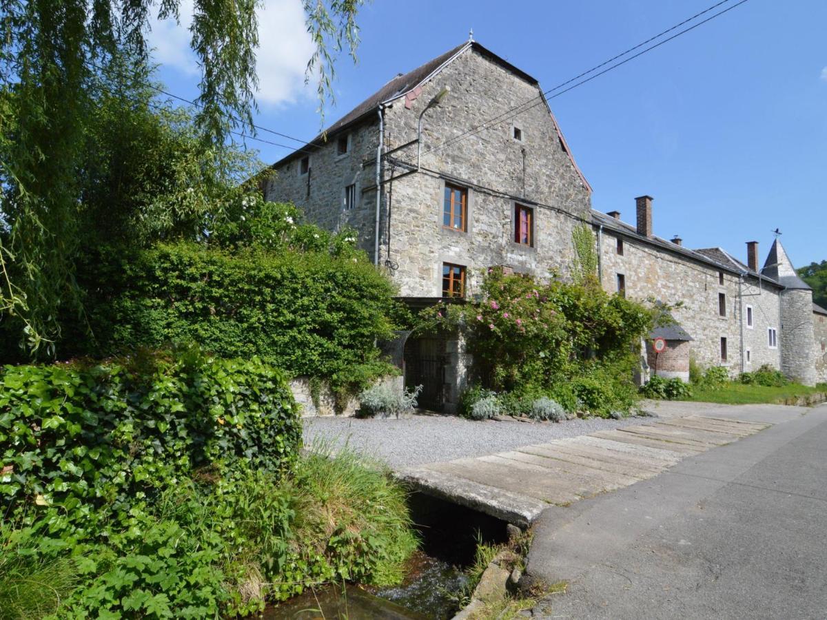 Enchanting Cottage With Terrace Garden Hamoir ภายนอก รูปภาพ