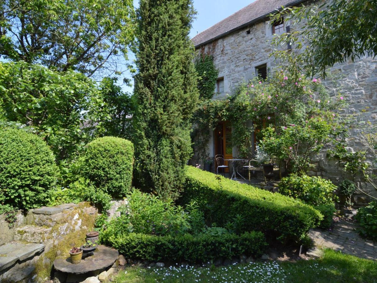 Enchanting Cottage With Terrace Garden Hamoir ภายนอก รูปภาพ