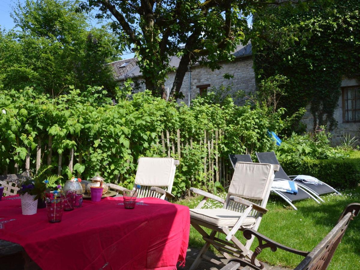 Enchanting Cottage With Terrace Garden Hamoir ภายนอก รูปภาพ